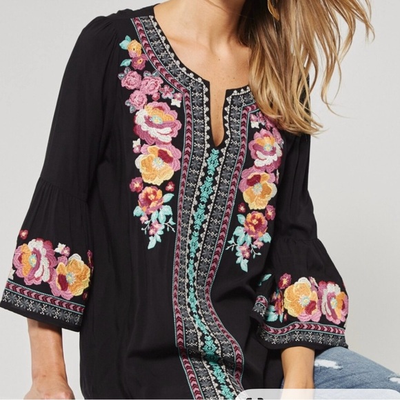 ANDREE Black Embellished Blouse with 3/4 Sleeves - Picture 3 of 7